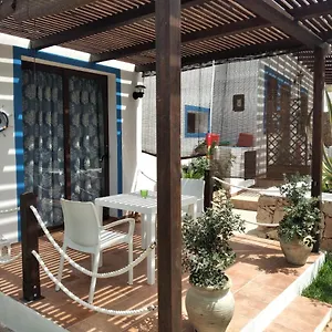 https://villetta-terranova-2.sicilyhotelsitaly.net